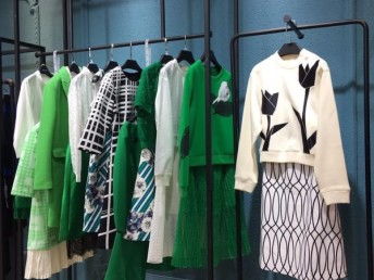 圖 歐時力18秋冬裝庫存品牌折扣女裝批發一手貨源 廣州服裝 鞋帽 箱包