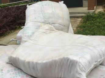 圖 武漢收購(gòu)服裝找漢鼎服飾,一個(gè)專注尾貨服裝批發(fā)的商家 武漢服裝 鞋帽 箱包