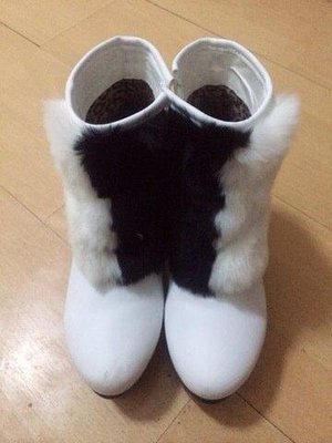 【圖】白色帶毛 38號碼。速來搶購 - 豐臺五里店服裝/鞋帽/箱包 - 北京58同城