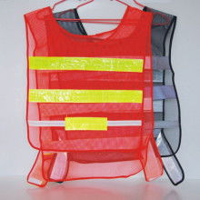 紅國豆服飾休閑用品廠 專業(yè)生產(chǎn)反光衣、購物袋、洗衣籃及服裝鞋帽